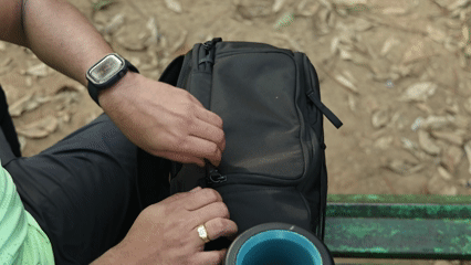 Person opening Shoe Pocket